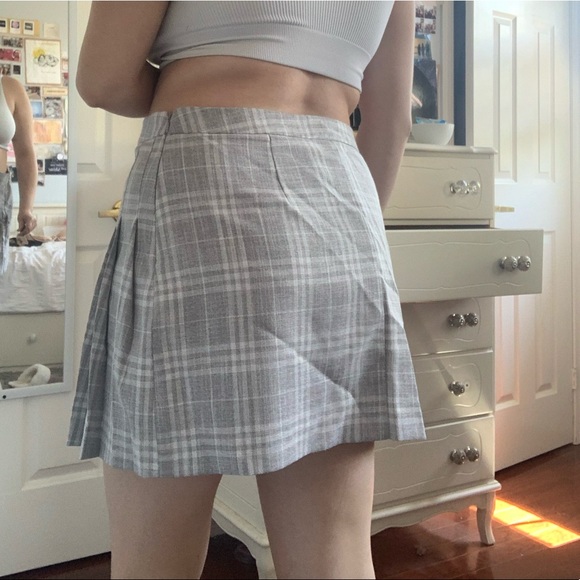 plaid skirt - Picture 2 of 3